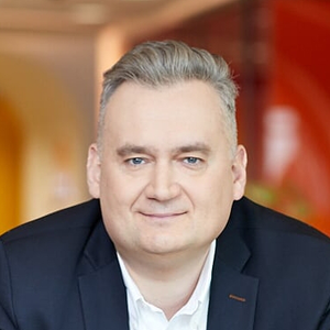 Pawel Matulewicz (Microsoft Alliance Director of PwC)